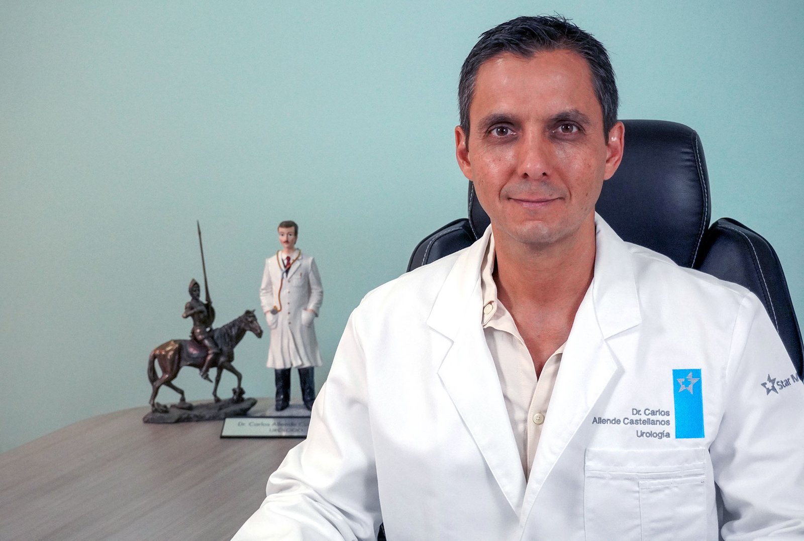 Dr. Carlos Allende Castellanos, urólogo